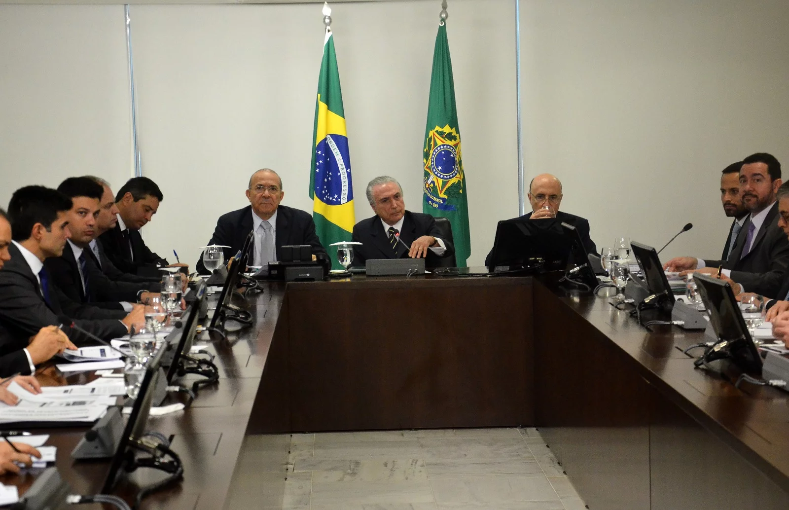 10 características do fascismo brasileiro