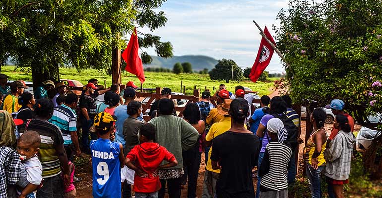 Fazendeiros promovem cerco à ocupação do MST no Norte de Minas