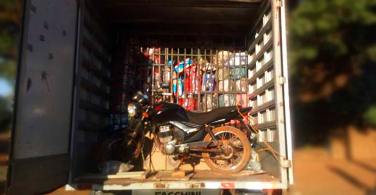 Trabalhadores do Ceará transportados em baú de caminhão são resgatados em Sinop